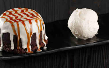 Soufflé au caramel et chocolat blanc